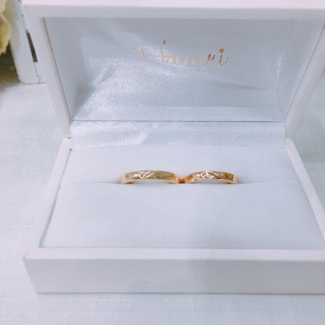 【Hamri(ハムリ)の口コミ】 色々指輪を探していた時に、たまたまハムリさんを見つけて結婚指輪を手作…