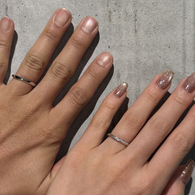 【ラザール ダイヤモンド(LAZARE DIAMOND)の口コミ】 毎日身に付ける結婚指輪なので当初はシンプルな物にしようかと思っていま…