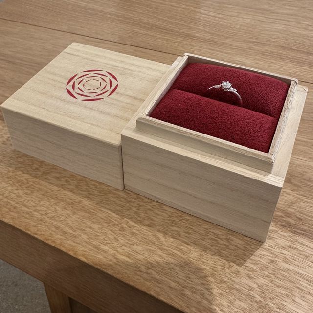 【出雲結(いずもゆい)の口コミ】 デザインやテイスト、素材どれも全て素晴らしいものですが、その中でもデ…