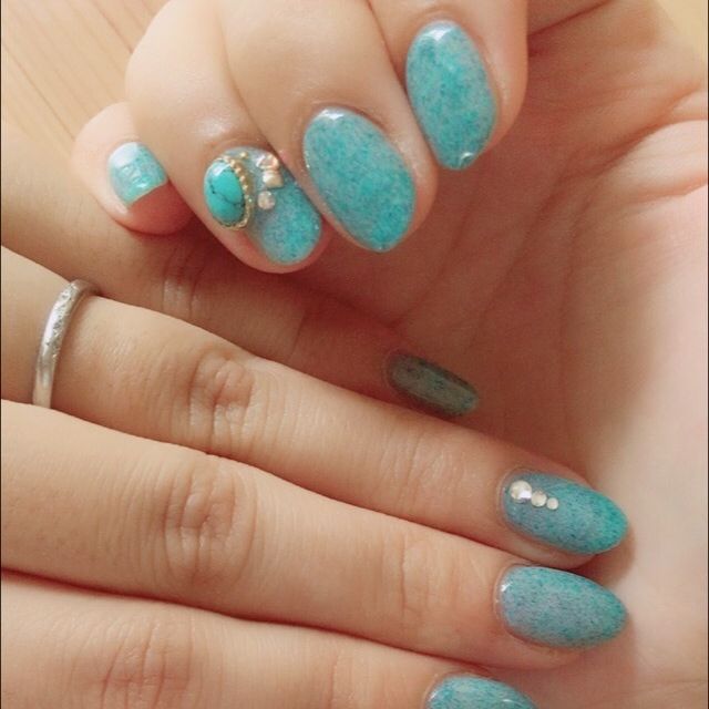 【Douxmiere bijou SOPHIA(ドゥミエール ビジュソフィア)の口コミ】 指輪を買いに行った当時、妊娠中で
指がむくみでパンパンに腫れ、正直店員…