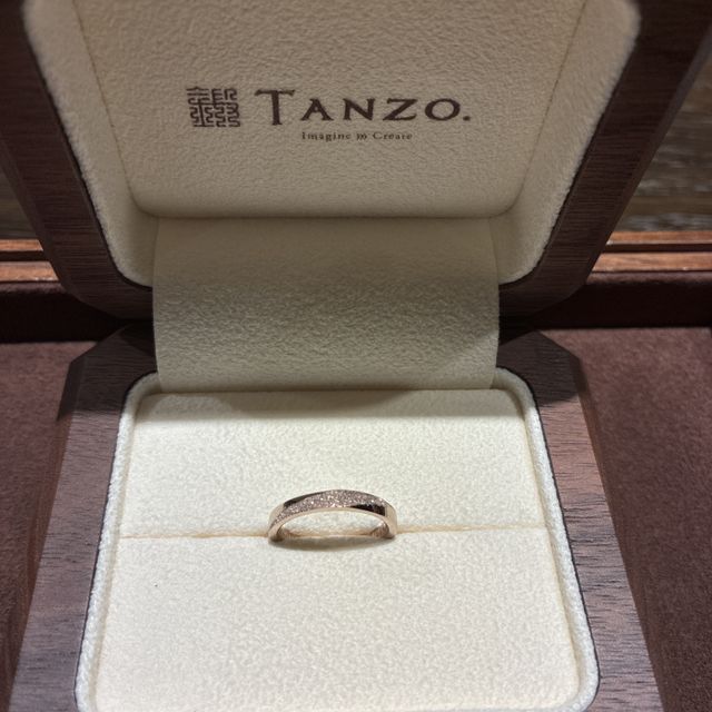 【TANZO.(鍛造指輪)の口コミ】 指輪のデザインは、数あるオプションの中から組み合わせて自分好みに作成…