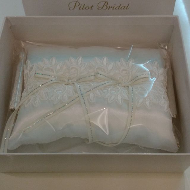 【PILOT BRIDAL(パイロットブライダル)の口コミ】 付けた感じがすごく良くて即決しました。　
本当はもう少しリーズナブルな…