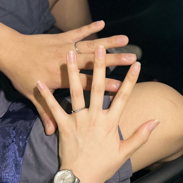 【銀座ダイヤモンドシライシの口コミ】 まず、リング・ダイヤ共に輝きがきれいです。職場で着用し始めたら、他の…