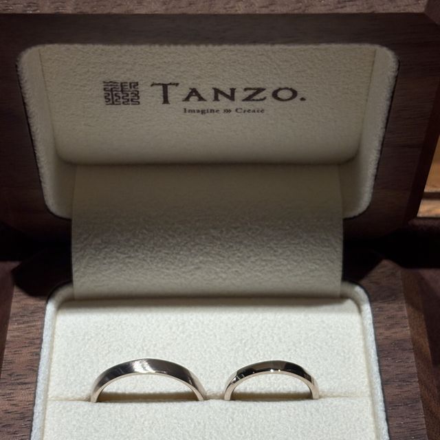 【TANZO.(鍛造指輪)の口コミ】 シンプルなデザインであまり主張の強くない指輪を探しており、自分の好み…