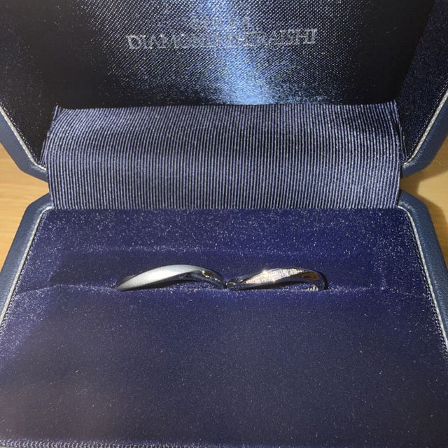 【銀座ダイヤモンドシライシの口コミ】 着け心地がとても良く、長時間つけていても違和感がありません。シンプル…