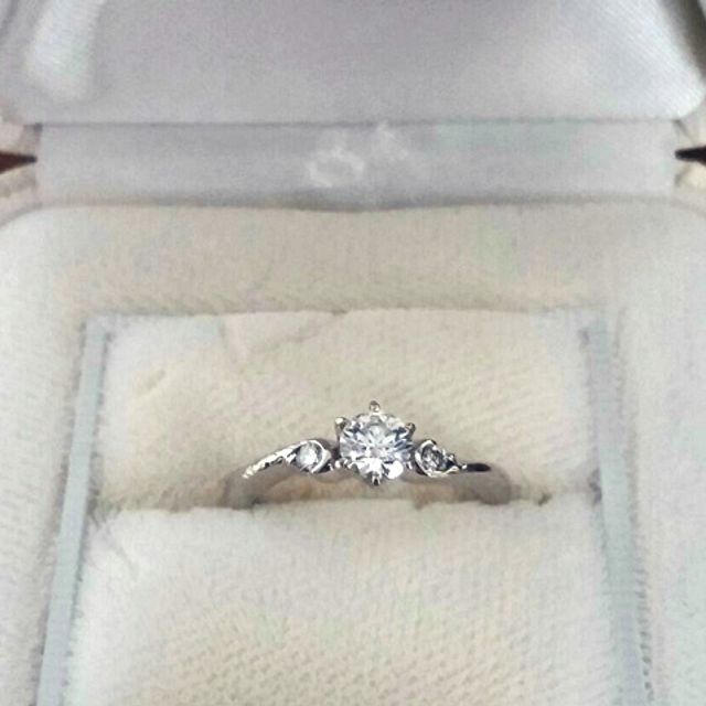 【MJC(三菱ジュエリーコレクション)の口コミ】 事前にいくつかお店の人と彼氏でピックアップしてもらった中から選びまし…