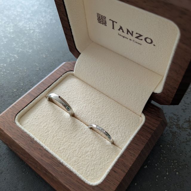 【TANZO.(鍛造指輪)の口コミ】 デザインは、シンプルで流行りがなく何年も使用できそうなものにしました…