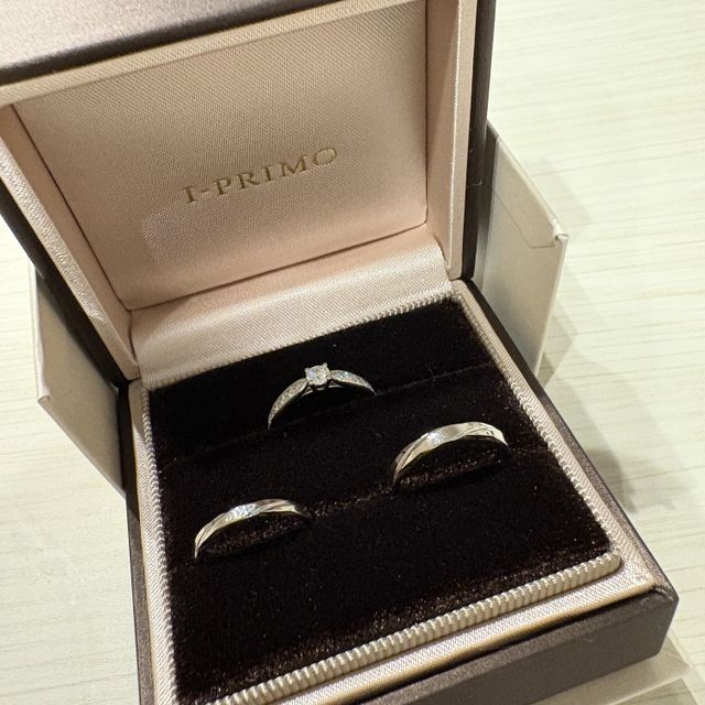 【アイプリモ(I-PRIMO)の口コミ】 さくらの季節に出会っていて、2人のリングを重ねるとさくらの模様になるの…