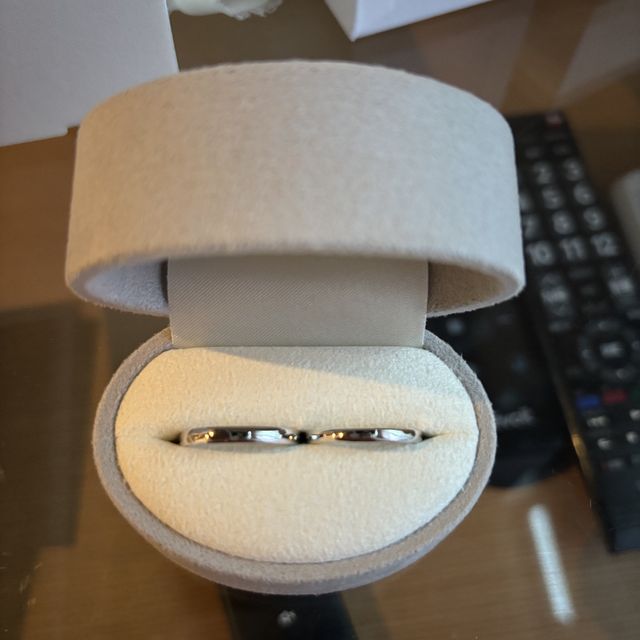 【uchimari(ウチマリ)の口コミ】 好きな手書き彫刻がいれられ、自分たち好みの指輪が完成しました。デザイ…