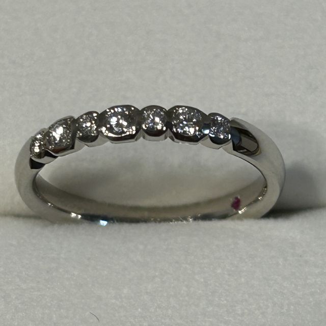 【PILOT BRIDAL(パイロットブライダル)の口コミ】 還暦のお祝いとして、結婚33年目のブライダルリングに代わってこちらをプ…