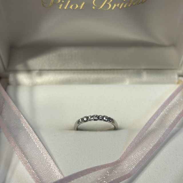 【PILOT BRIDAL(パイロットブライダル)の口コミ】 還暦のお祝いとして、結婚33年目のブライダルリングに代わってこちらをプ…