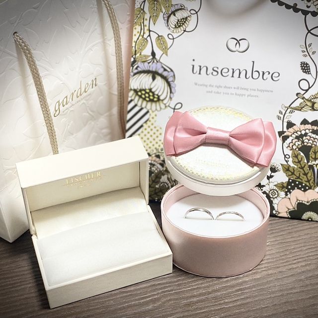 【insembre(インセンブレ)の口コミ】 デザインが素敵です。
私は太っていて指が太く短いので、余計に太って見え…