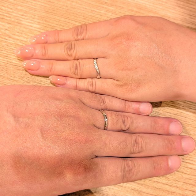 【BONDS(ボンズ)の口コミ】 シンプルで毎日つけられます。
つけ心地も馴染むようで、違和感なく使えま…