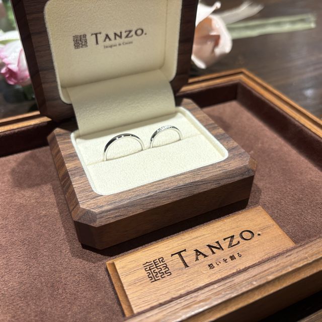 【TANZO.(鍛造指輪)の口コミ】 私はダイヤはいらないものの、表面加工がキラキラにできるスターダストに…