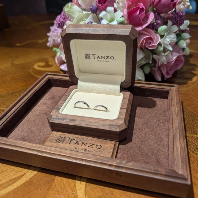 【TANZO.(鍛造指輪)の口コミ】 シンプルで普段使いしやすいデザインが気に入っています！また、指輪ごと…