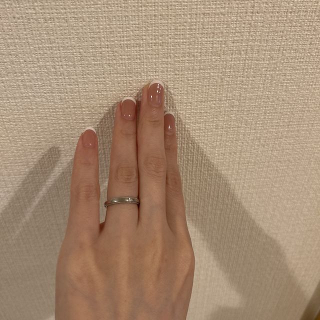 【ラザール ダイヤモンド(LAZARE DIAMOND)の口コミ】 繊細なミルグレインのクラシカルでシックなデザインに惹かれました。私が…