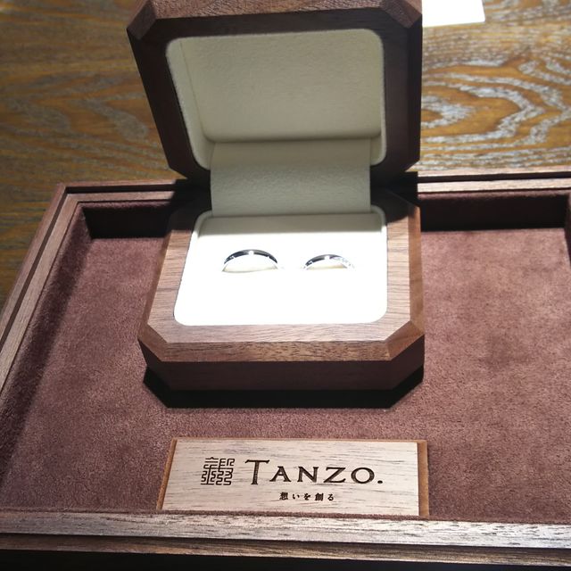 【TANZO.(鍛造指輪)の口コミ】 友人の紹介で行きましたが、オーダーなのに安く、楽しく相談に乗っていた…