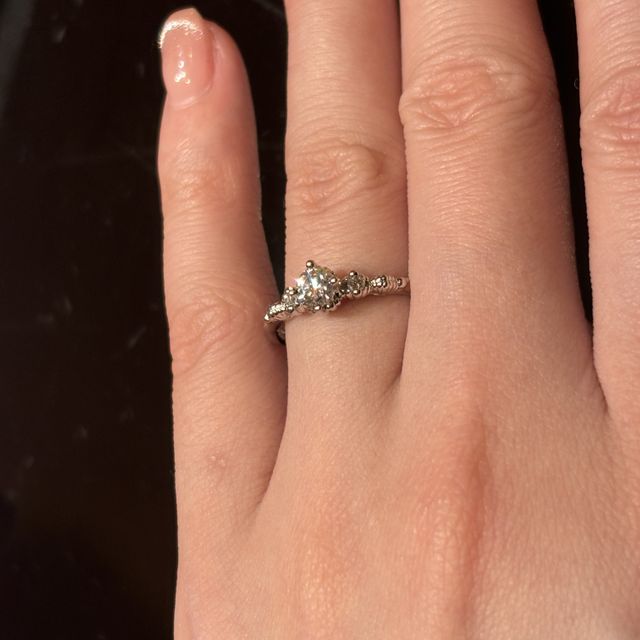 【ケイウノ ブライダル(K.UNO BRIDAL)の口コミ】 ディズニーの好きなキャラクターであるアリエルをモチーフにしていた事
横…