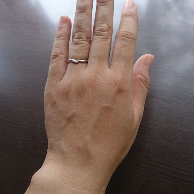 【俄(にわか)の口コミ】 俄と言うブランドはそれまで知らなかったのですが、ネットで結婚指輪を検…