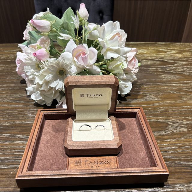 【TANZO.(鍛造指輪)の口コミ】 鍛造造りの指輪でとても丈夫であるところが何よりの決め手でした。シンプ…