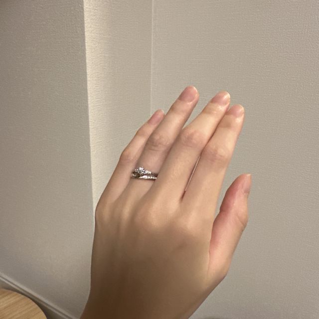 【アイプリモ(I-PRIMO)の口コミ】 店舗に貼ってあったポスターに載っている結婚指輪と婚約指輪を購入致しま…