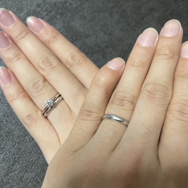 【ケイウノ ブライダル(K.UNO BRIDAL)の口コミ】 シンプルでも、少し自分たちの個性を出しました！
見えないですが、実は裏…