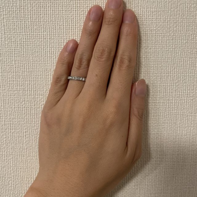 【TANZO.(鍛造指輪)の口コミ】 結婚指輪として見た目の華やかなハーフエタニティのデザインを選びました…
