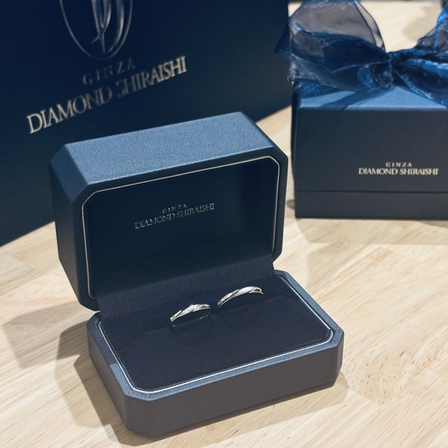 【銀座ダイヤモンドシライシの口コミ】 プラチナかつシンプルという王道ベースにしました。とはいえ少し個性も欲…