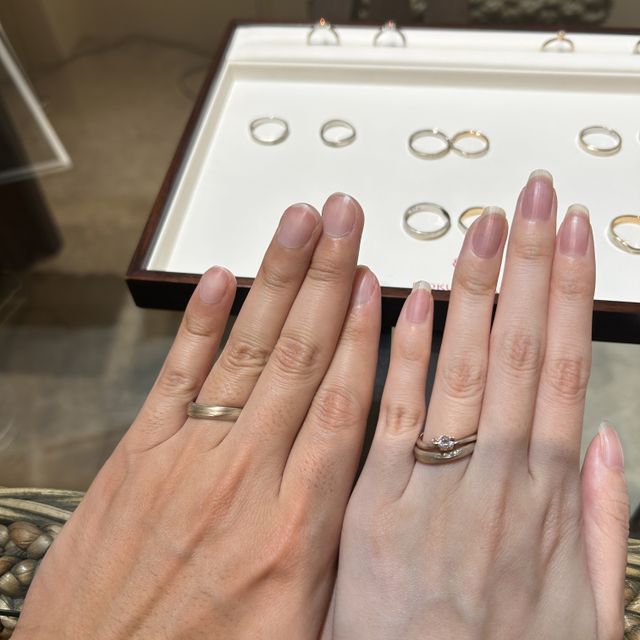 【杢目金屋(もくめがねや)の口コミ】 世界で一つだけ、一つの木目金を2人でパキンとわかちあうコンセプトが素敵…