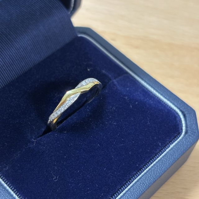 【銀座ダイヤモンドシライシの口コミ】 デザインに一目惚れをして購入しました！婚約指輪を最初に購入したのです…