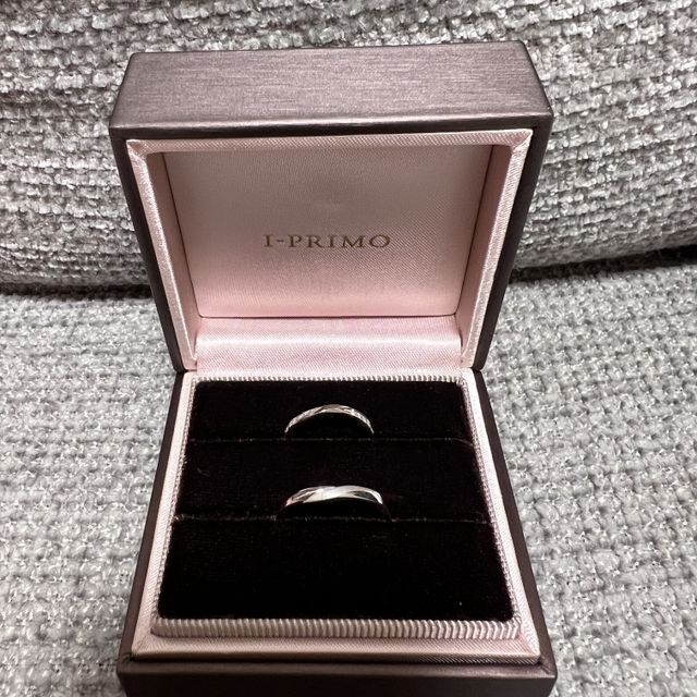 【アイプリモ(I-PRIMO)の口コミ】 デザインが豊富で、とてもワクワクしながら選びました。指輪の形やダイヤ…