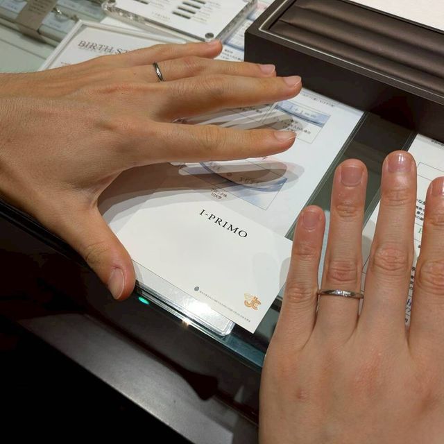 【アイプリモ(I-PRIMO)の口コミ】 シンプルなデザインの指輪を探しており、指輪探しの最初の段階だったこと…