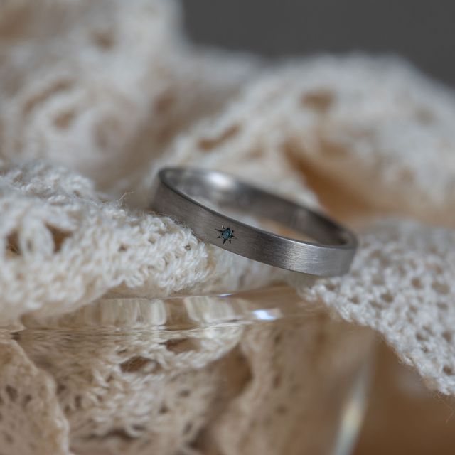 【Cayof(カヨフ)の口コミ】 女性が男性に贈る婚約指輪としてふさわしいデザイン、というものを考えて…