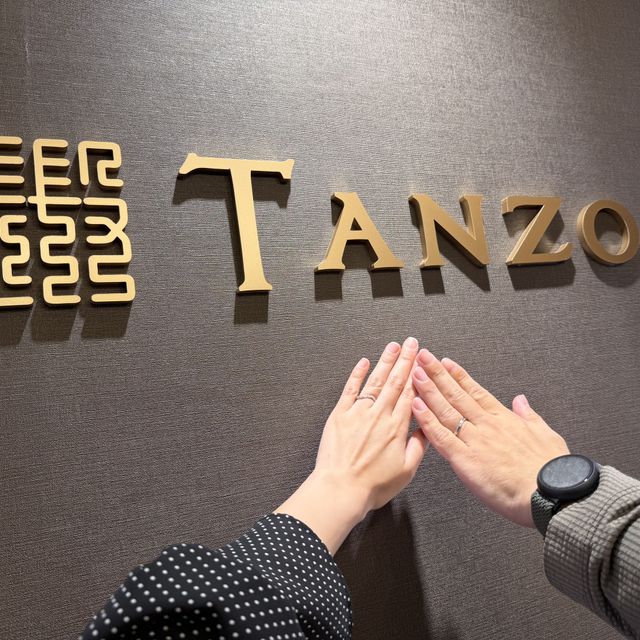 【TANZO.(鍛造指輪)の口コミ】 ウェーブのリングを希望していたのですが、こちらは強め・弱めの2種類のウ…