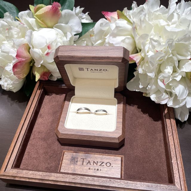 【TANZO.(鍛造指輪)の口コミ】 いろんなデザインの組み合わせが選べる。
ペアのようにしても、好きなデザ…