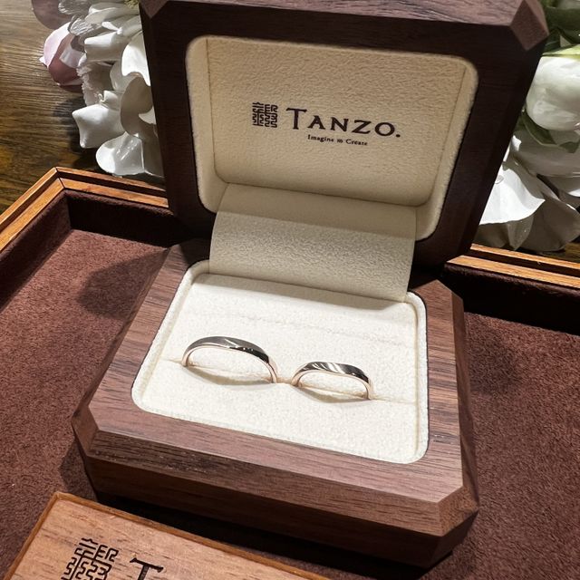 【TANZO.(鍛造指輪)の口コミ】 ひとつひとつデザインを相談しながら、決めていくことができるので、とて…