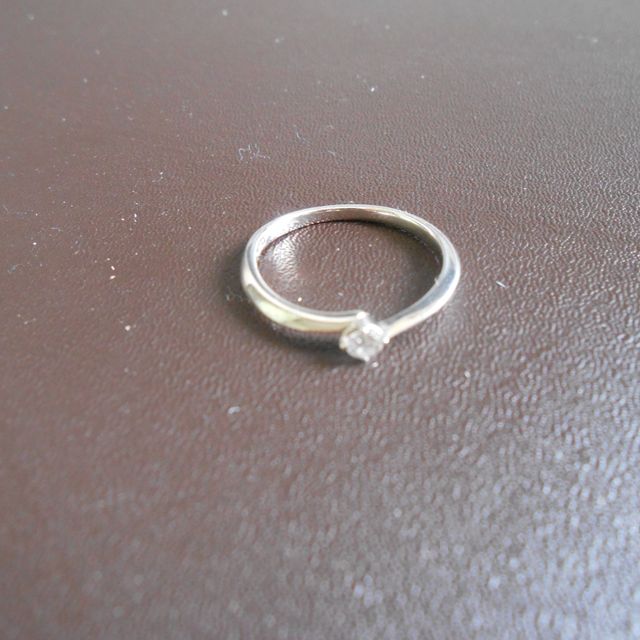 【ヴァンドーム青山(VENDOME AOYAMA)の口コミ】 婚約指輪はもともと購入する予定ではありませんでしたが、主人が形だけで…