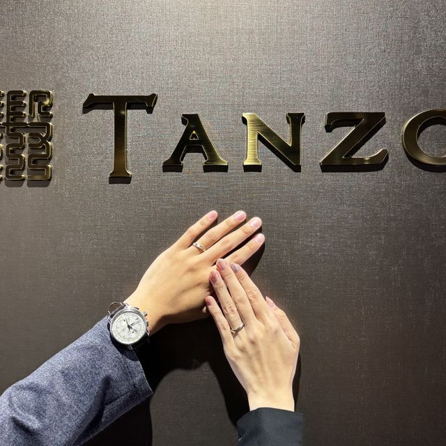 【TANZO.(鍛造指輪)の口コミ】 指輪のベースの色味、ダスト、加工法など細かくデザインを決められて、本…