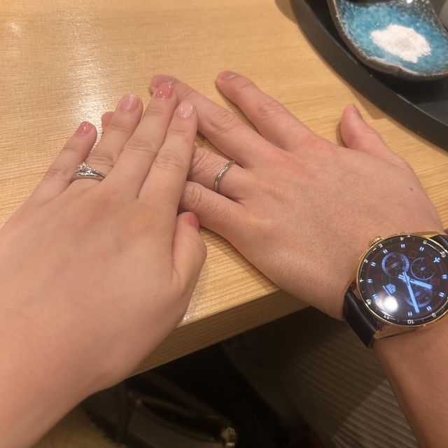 【ブルガリ(BVLGARI)の口コミ】 婚約指輪との重ね付けをできるようにシンプルなデザインのものを選びまし…