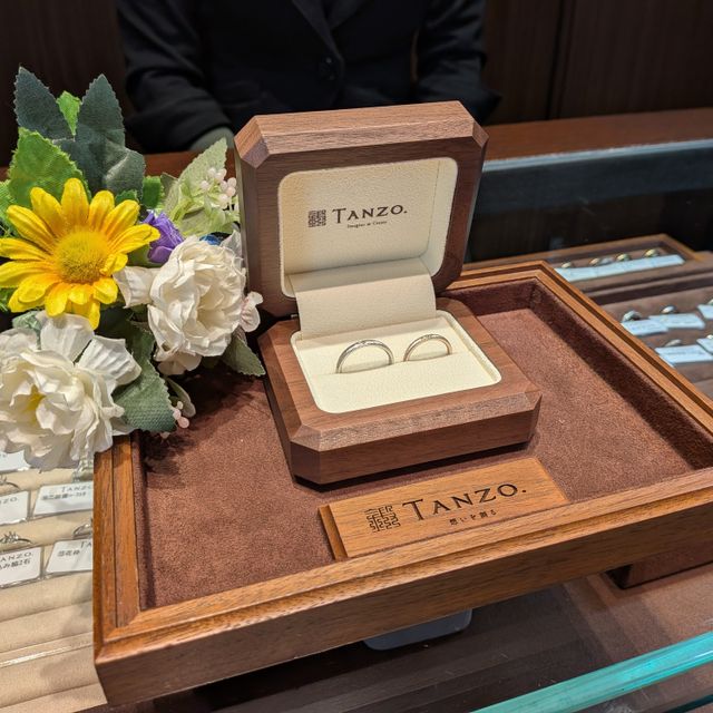 【TANZO.(鍛造指輪)の口コミ】 見た目やデザインのバランスが良く、つけ心地もとてもいいです。
また、作…