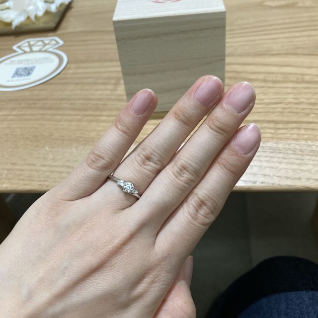 【出雲結(いずもゆい)の口コミ】 シンプルだけど、デザインが凝っていて、とても綺麗に光っています。
色々…