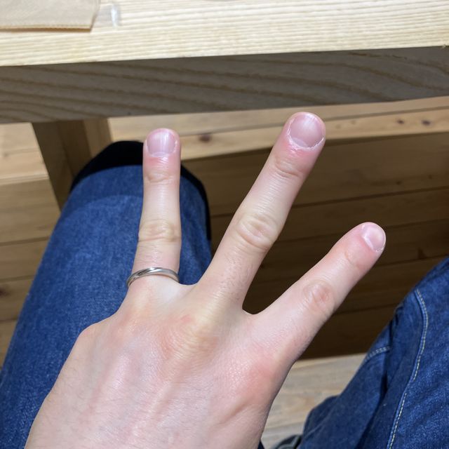 【出雲結(いずもゆい)の口コミ】 シンプルなデザインでつけやすくてどんな洋服でも合うと思いますのでどん…