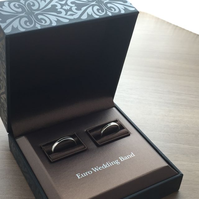 【EURO WEDDING BANDの口コミ】 色々なブランドの色々な指輪をはめてみた後にこの指輪をはめたら、もの凄…