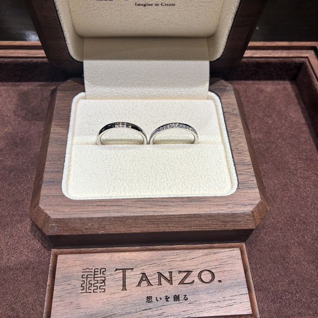 【TANZO.(鍛造指輪)の口コミ】 鍛造製法で製作されており非常に高い品質である。指輪に入れたラインがワ…