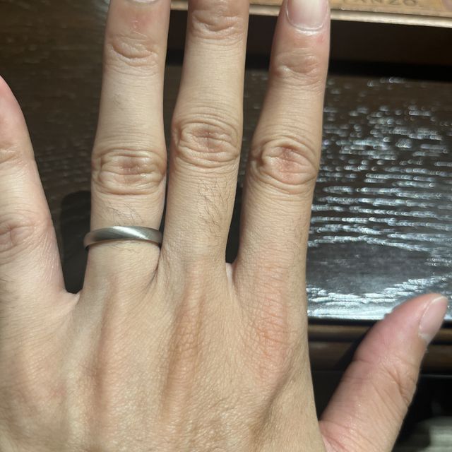 【TANZO.(鍛造指輪)の口コミ】 製造方法が鍛造製法であるため、長持ちするとういのが決め手です。また、…