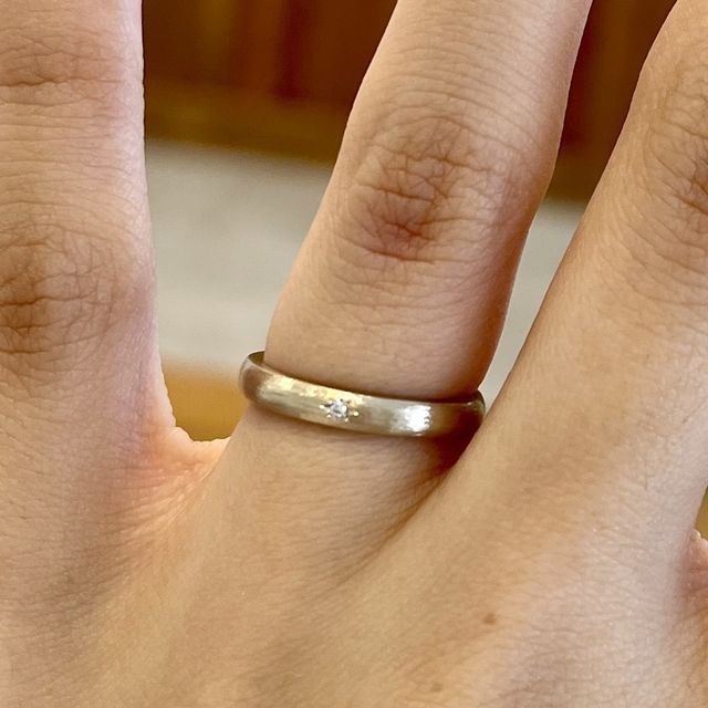 【uchimari(ウチマリ)の口コミ】 実際に見本の指輪をつけて、自分に合う色のものを選ぶことができました。…