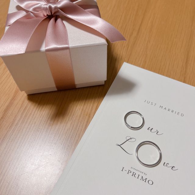 【アイプリモ(I-PRIMO)の口コミ】 どの角度からもキラキラとダイヤの輝きを眺められるデザインに惹かれ、ケ…