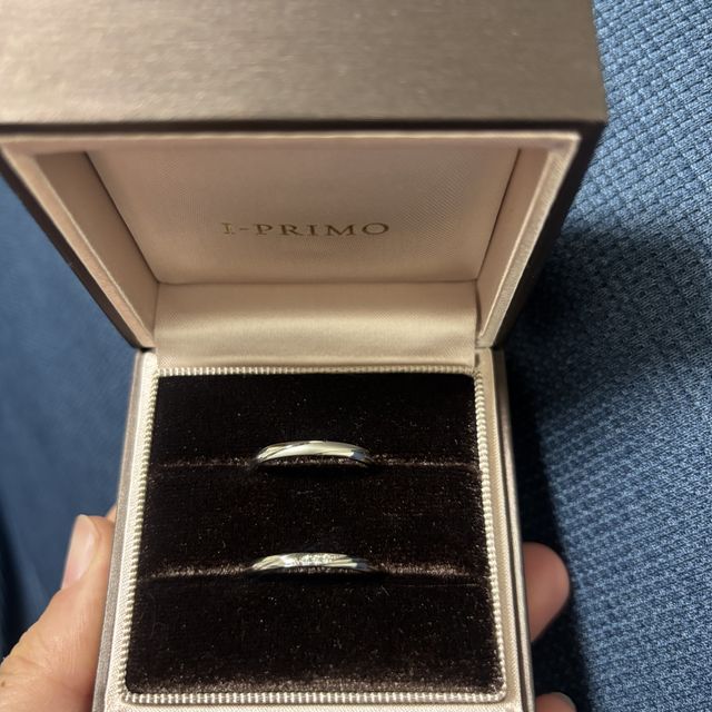 【アイプリモ(I-PRIMO)の口コミ】 シンプルで王道なデザインながら指を綺麗に見せてくれる指輪です。私のふ…
