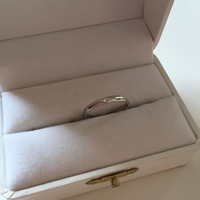 【都民共済(とみんきょうさい)の口コミ】 婚約指輪を凝った物にしたので、結婚指輪はとにかくシンプルな物を！と思…