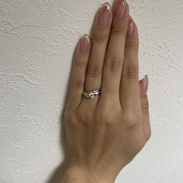 【アイプリモ(I-PRIMO)の口コミ】 デザインがとても可愛くて、どんな服にも合わせやすいところが気に入って…